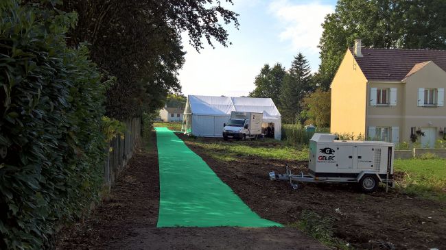 Location de tente pour la commercialisation d'un lotissement